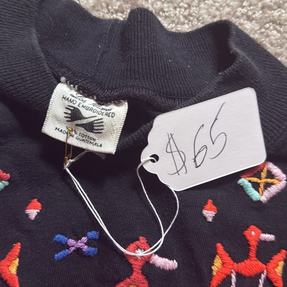 Boutique Cropped Black Aztec Shirt - Picture 4 of 4